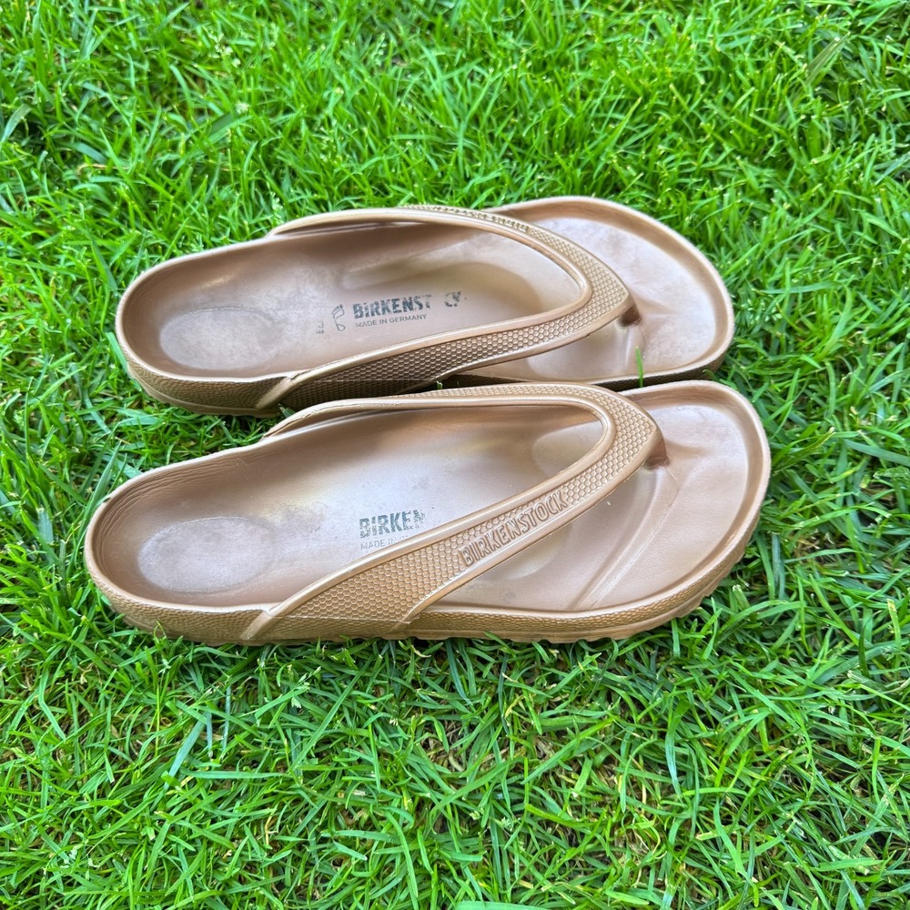 Birkenstock Honolulu Essentials EVA Sandals Mens US 6 Metallic Copper Flip Flops